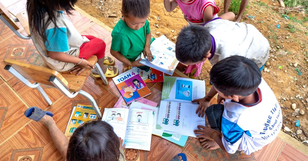 découvrez l'importance de l'alphabétisation précoce pour le développement des compétences en lecture et écriture chez les jeunes enfants.